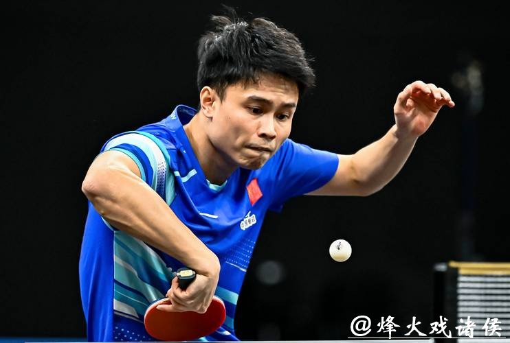 WTT多哈球星挑战赛｜国乒会师男单决赛制造久违的惊喜，周启豪夺得唯一冠军